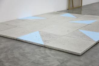 Kay Walkowiak, Minimal Vandalism (Plateau), 2012, Beton, Lack, 20 Platten, 4 × 300 × 200 cm, An ...