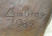Gustinus Ambrosi, Lorenz Böhler, Detail: Bezeichnung, 1965, Bronze auf Onyx/ Marmor-Postament,  ...