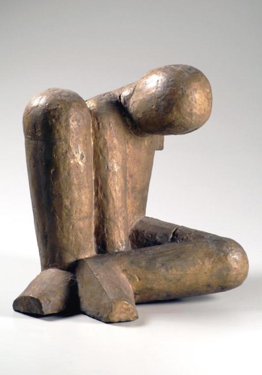 Josef Pillhofer, Kauernder, 1950, Bronze, 31 cm, Artothek des Bundes, Dauerleihgabe im Belveder ...