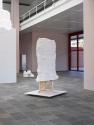 Künstlergruppe gelatin, Shitting After Wurstel, 2013, Gips, Holz, 275 × 160 × 150 cm, Belvedere ...