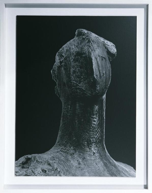 Florian Pumhösl, Hauspinakothek, 2003, Foto auf Barytpapier, 40 x 30 cm, Belvedere, Wien, Inv.- ...