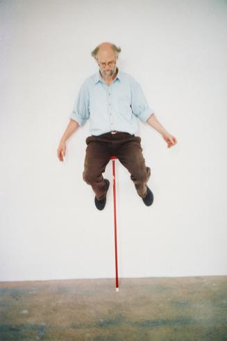 Erwin Wurm, one minute sculpture, 1997/2005, C-Print, 45 × 30 cm, Belvedere, Wien, Inv.-Nr. 114 ...