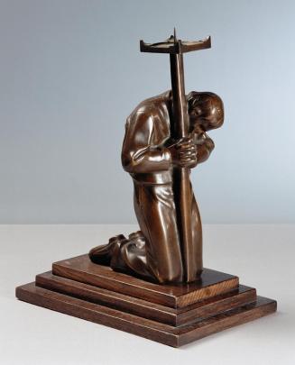 Carl Wollek, Kniender (Kerzenträger), 1910, Bronze, auf gestuftem Holzsockel, H. inklusive Sock ...