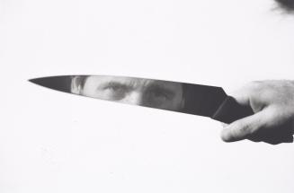 Peter Weibel, Selbstportrait als Messer, 1975/2014, Silbergelatine-Abzug, 42 × 60,5 cm, Belvede ...